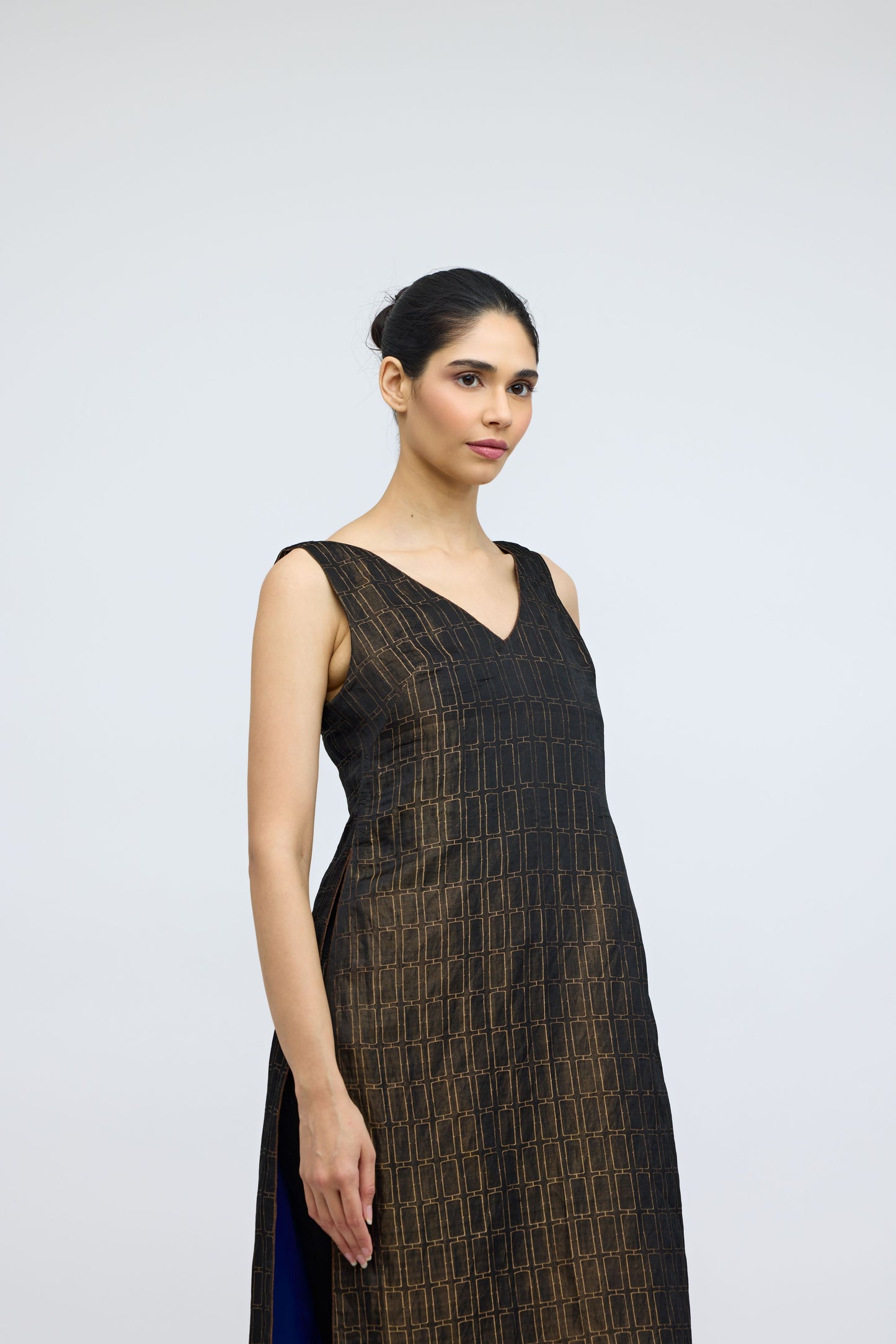 Phalguni Handwoven Brocade kurta set