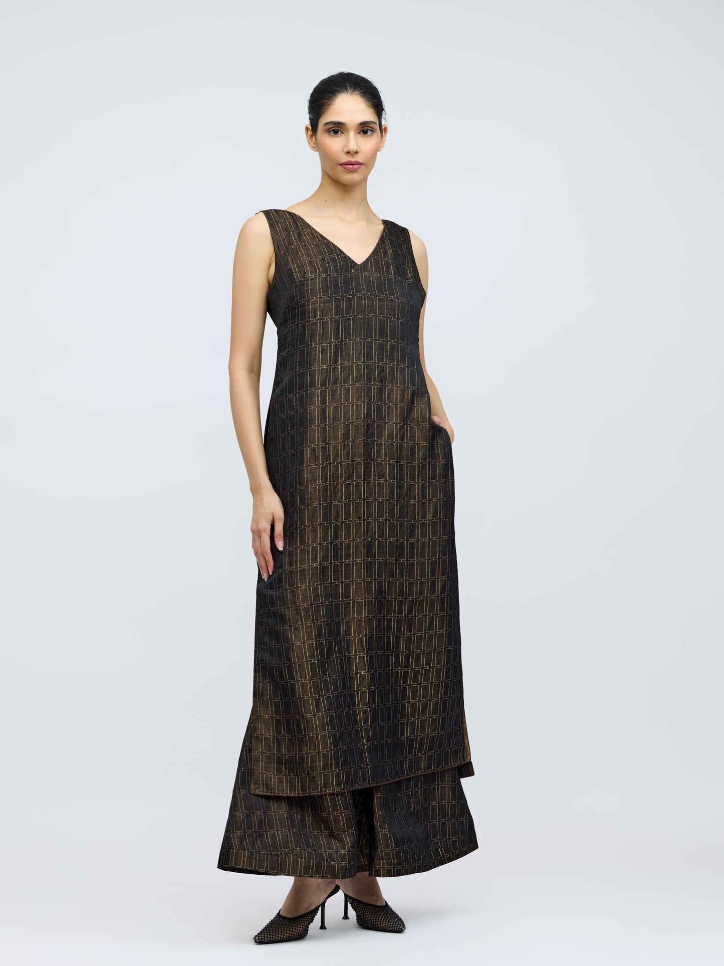 Phalguni Handwoven Brocade kurta set