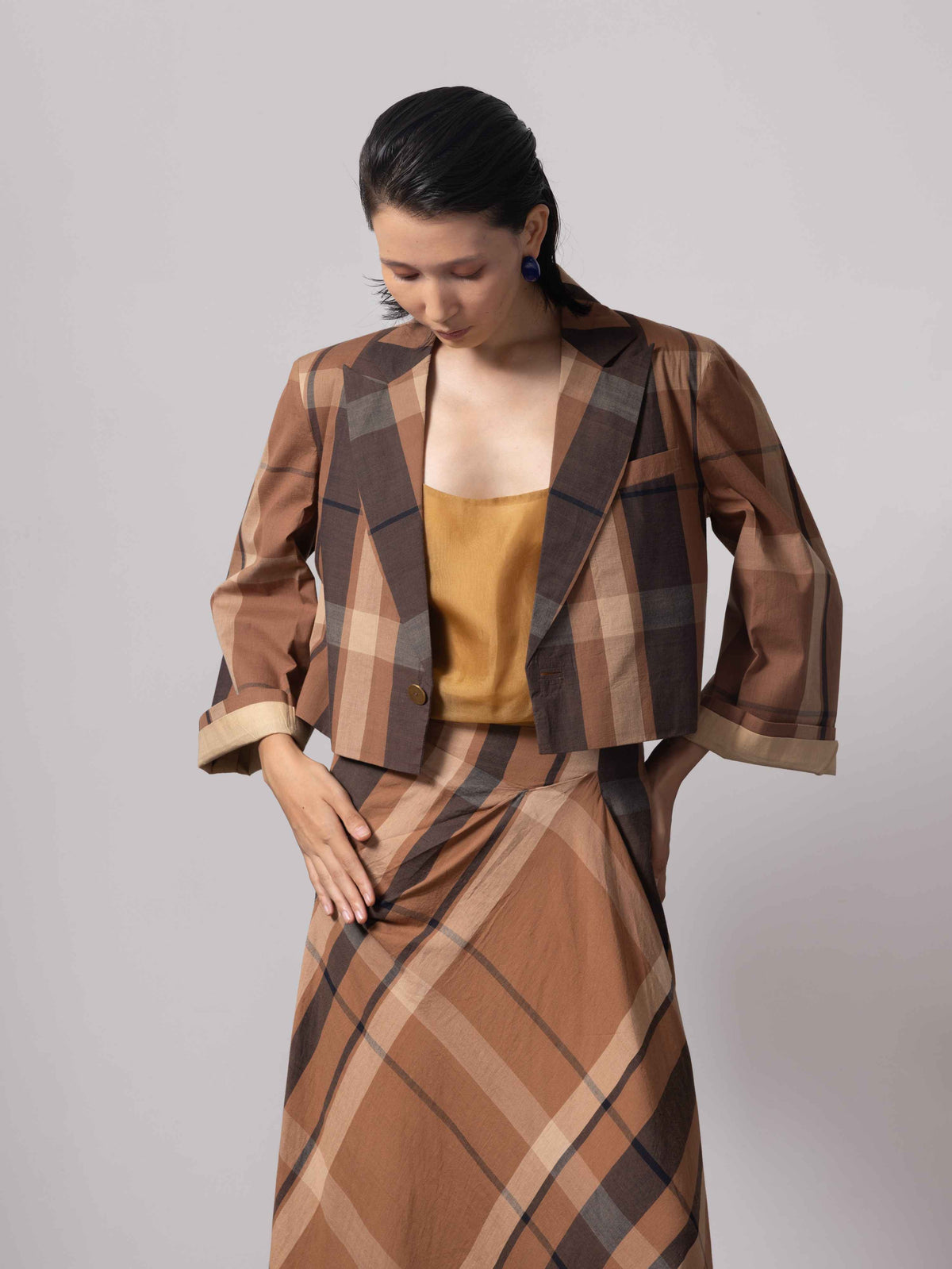 The Table Crop Blazer