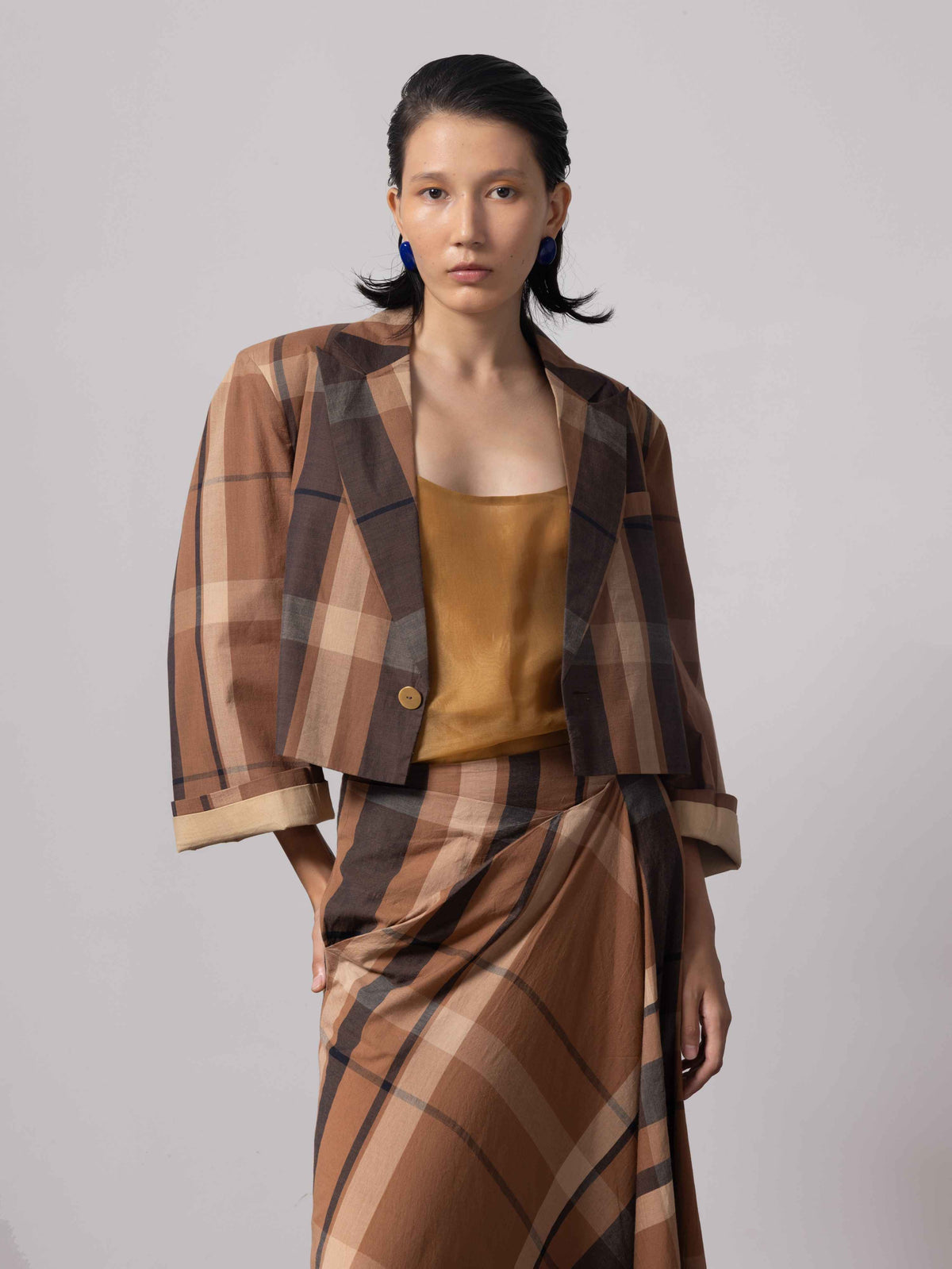 The Table Crop Blazer